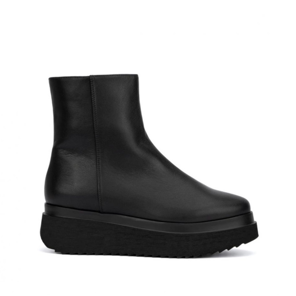 Aquatalia Omey Ankle Boots - 8